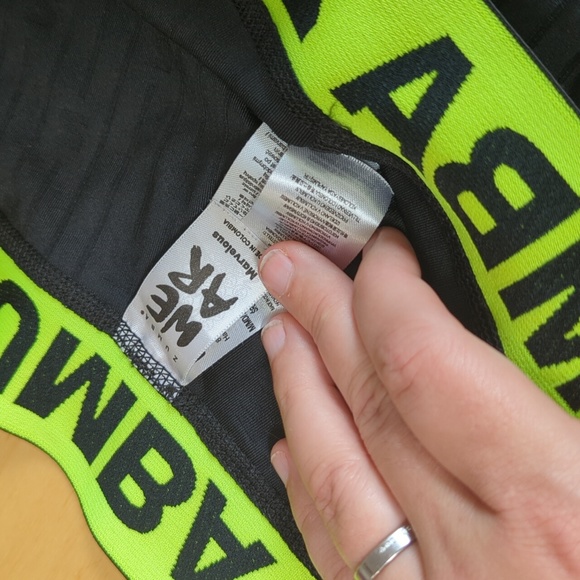 Knee length Zumba brand legginga - Picture 3 of 4